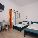Oniropagida *