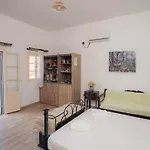 Oniropagida Apollonia