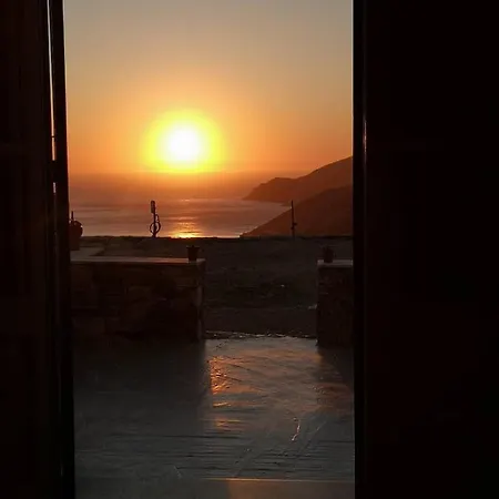 Oniropagida Hotell *