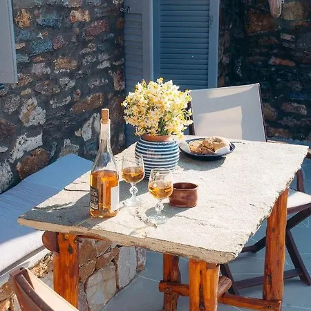 Oniropagida Hotell *